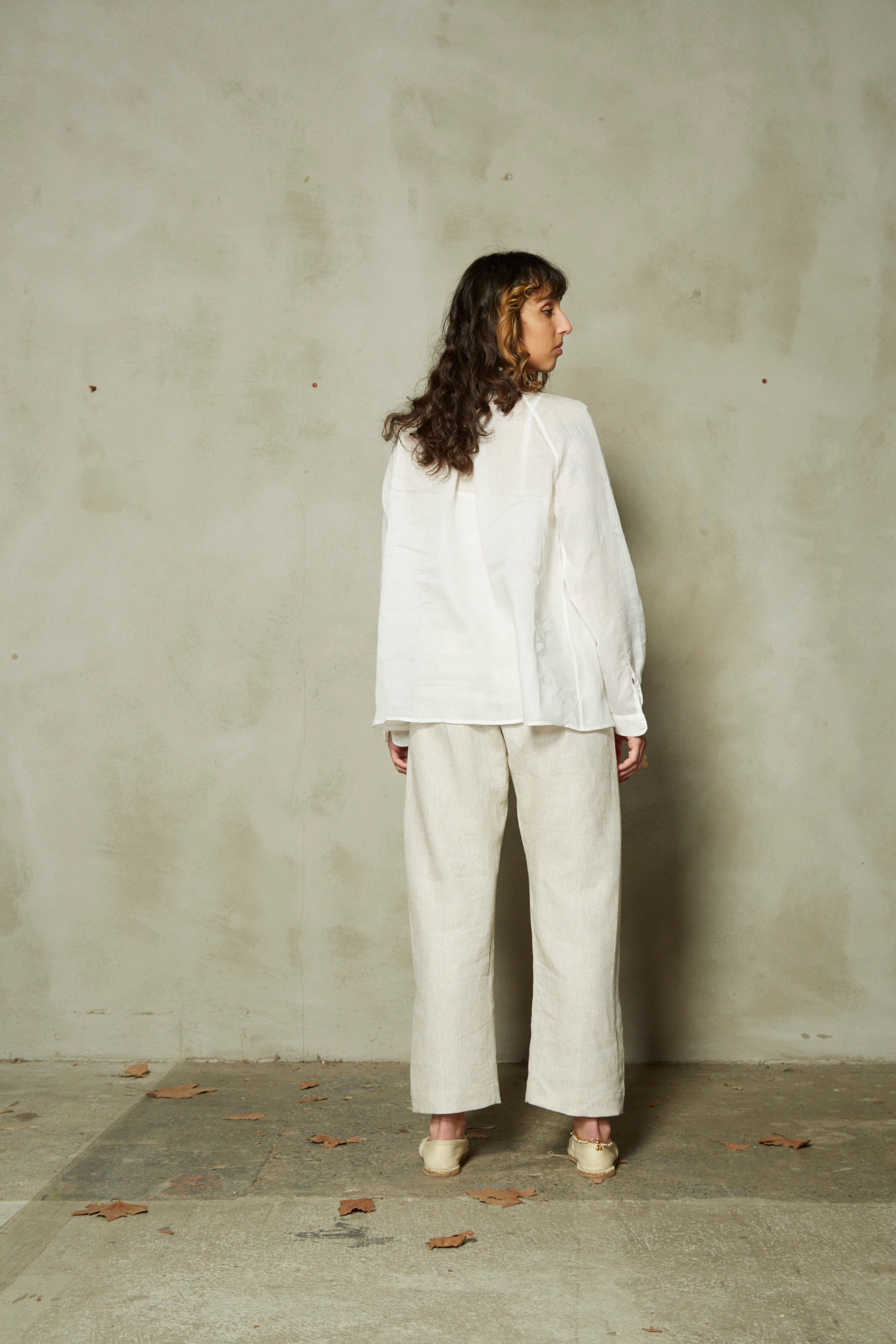 Belle Shirt in 100% Linen Limited Edition
